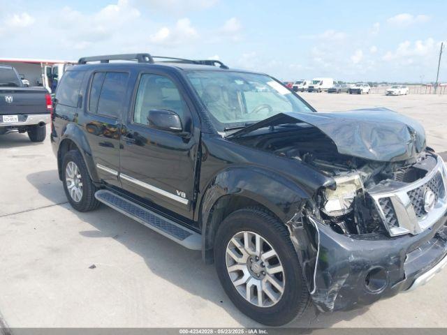  Salvage Nissan Pathfinder