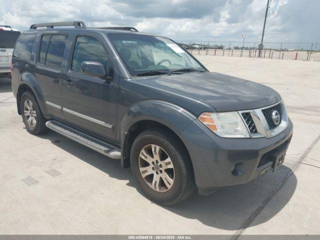  Salvage Nissan Pathfinder