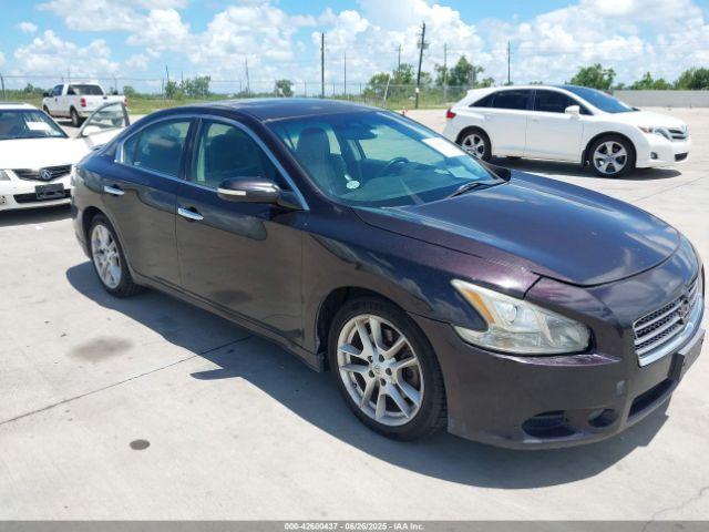  Salvage Nissan Maxima