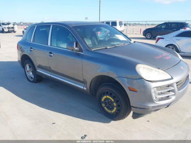  Salvage Porsche Cayenne