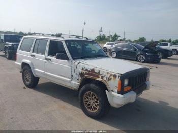  Salvage Jeep Cherokee