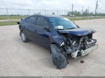  Salvage Nissan Versa