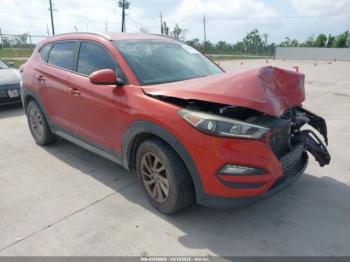  Salvage Hyundai TUCSON