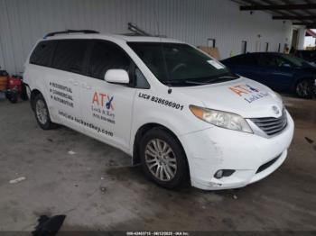  Salvage Toyota Sienna