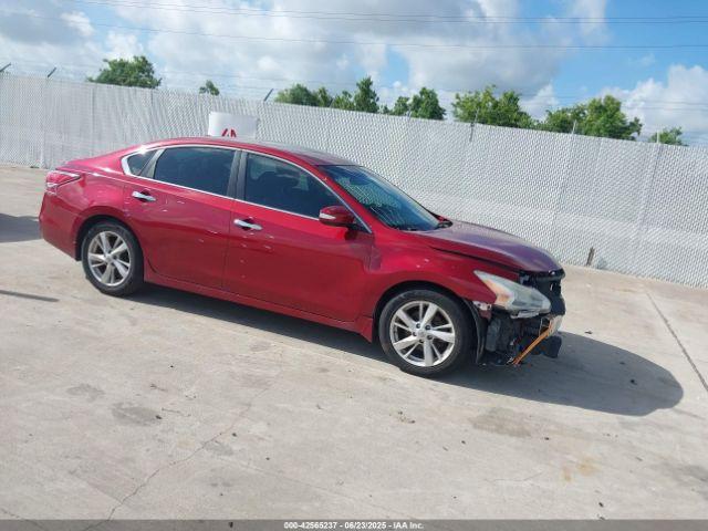  Salvage Nissan Altima