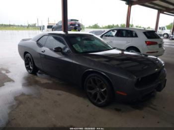  Salvage Dodge Challenger