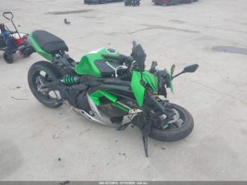  Salvage Kawasaki Ex650
