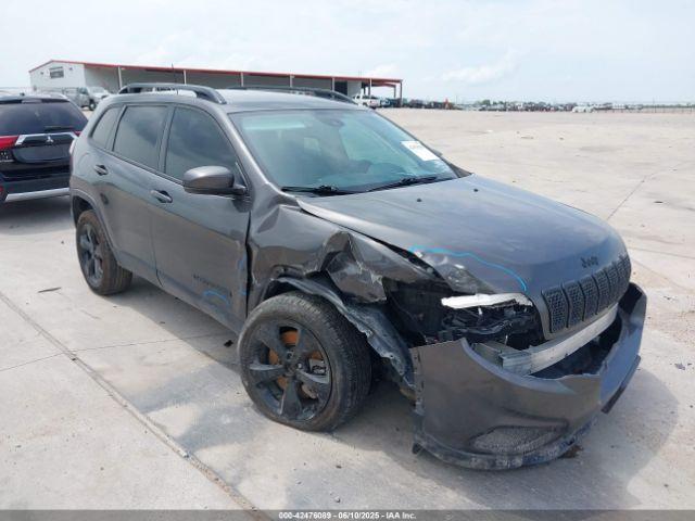  Salvage Jeep Cherokee
