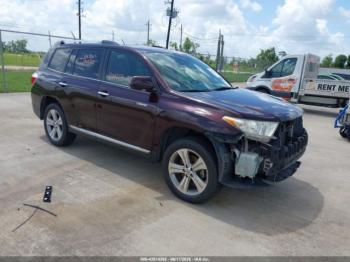  Salvage Toyota Highlander