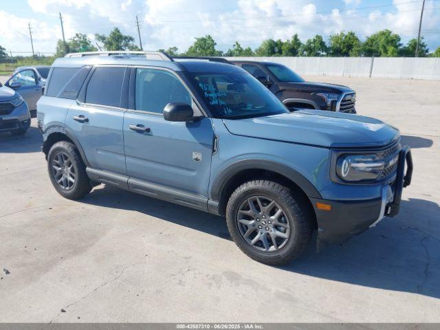  Salvage Ford Bronco