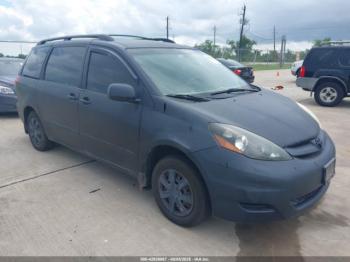  Salvage Toyota Sienna