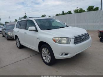  Salvage Toyota Highlander