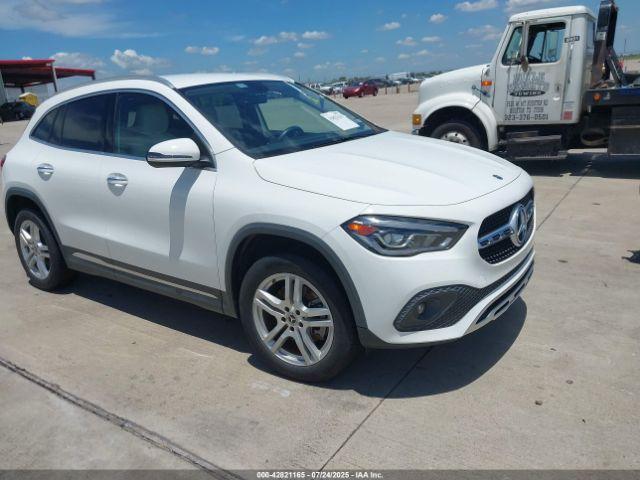  Salvage Mercedes-Benz GLA