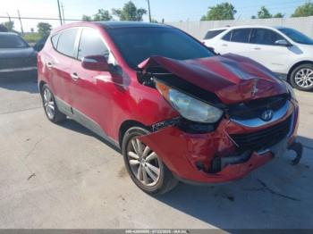  Salvage Hyundai TUCSON