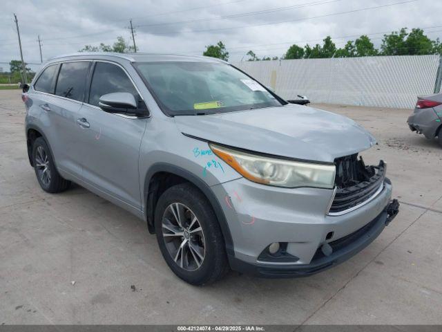  Salvage Toyota Highlander