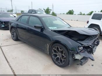  Salvage Chrysler 300