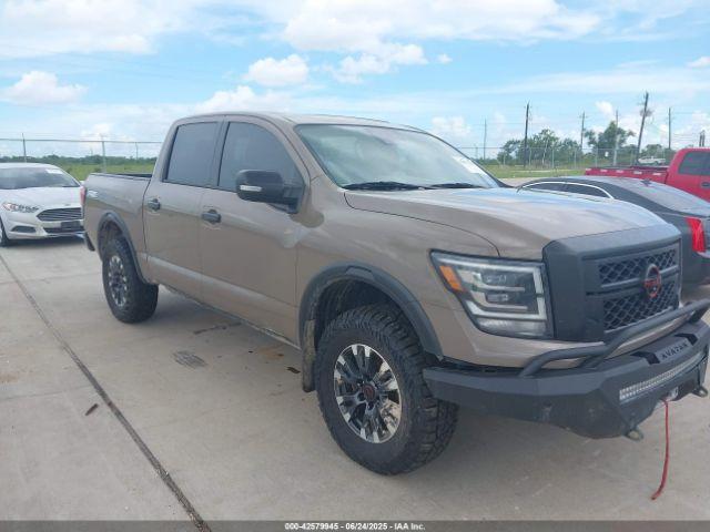  Salvage Nissan Titan