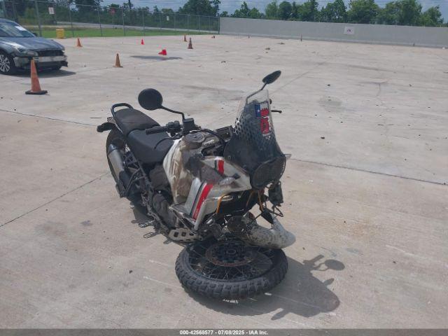  Salvage Ducati Desert X