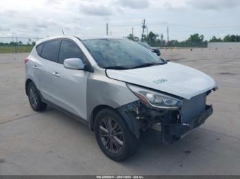  Salvage Hyundai TUCSON