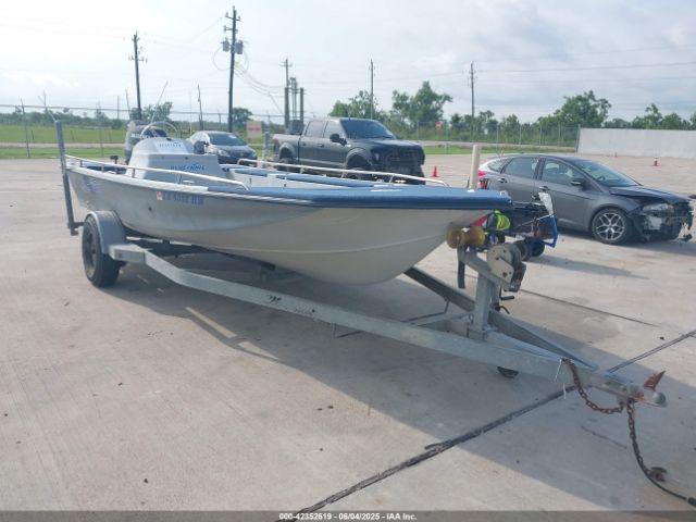  Salvage Blue Wave Boat