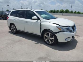  Salvage Nissan Pathfinder