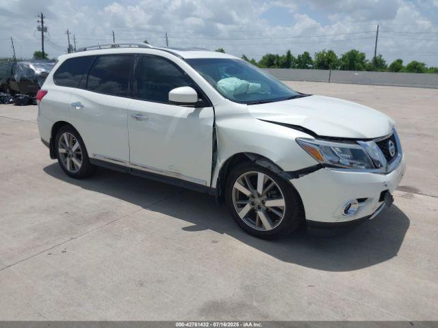  Salvage Nissan Pathfinder