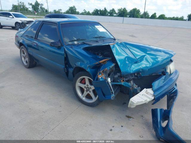  Salvage Ford Mustang