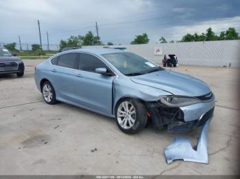  Salvage Chrysler 200