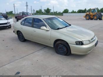  Salvage Nissan Altima