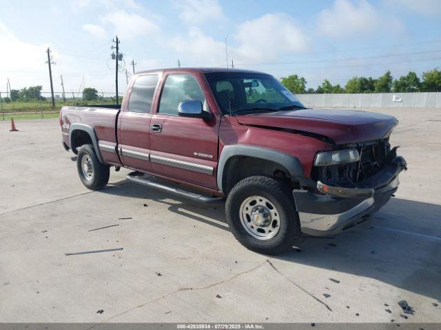  Salvage Chevrolet Silverado 2500
