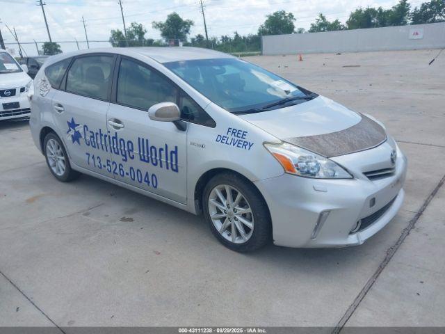  Salvage Toyota Prius v