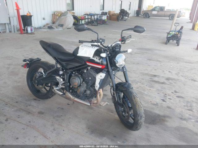  Salvage Triumph Motorcycle Trident 660