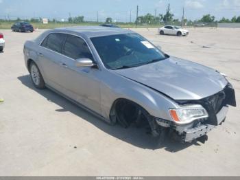  Salvage Chrysler 300