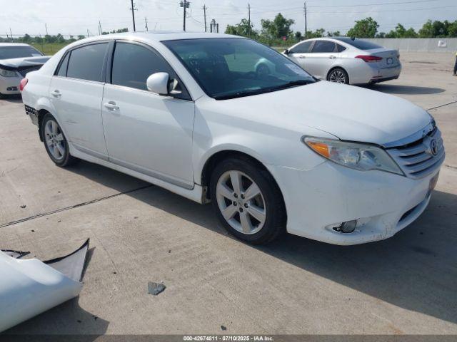  Salvage Toyota Avalon