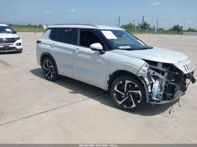  Salvage Mitsubishi Outlander