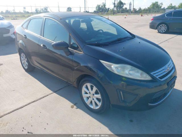  Salvage Ford Fiesta