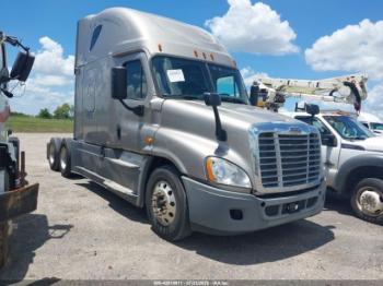  Salvage Freightliner Cascadia 125