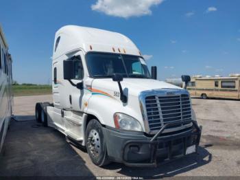  Salvage Freightliner Cascadia 125