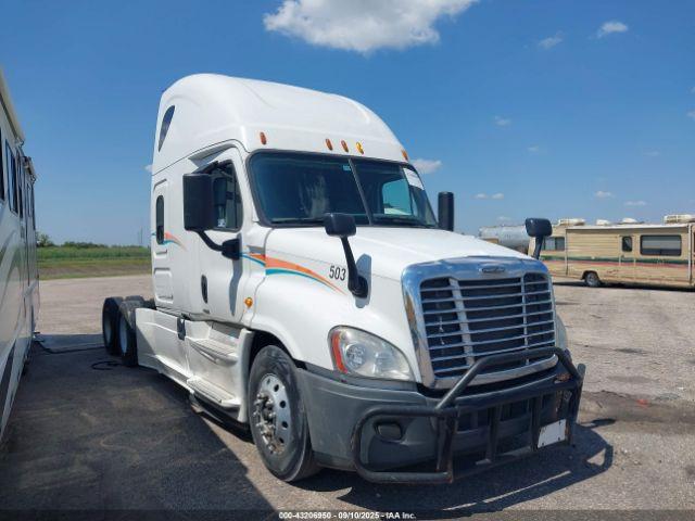  Salvage Freightliner Cascadia 125