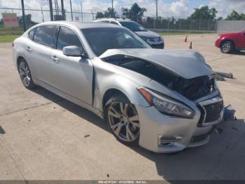  Salvage INFINITI Q70L