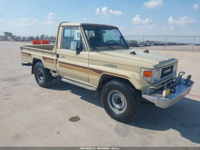  Salvage Toyota Land Cruiser