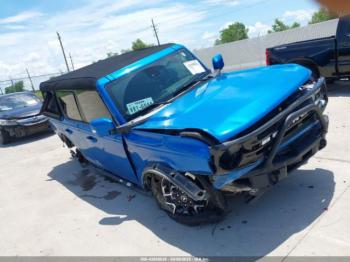  Salvage Ford Bronco