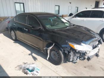  Salvage Nissan Altima