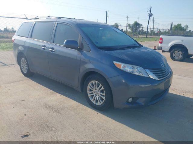  Salvage Toyota Sienna