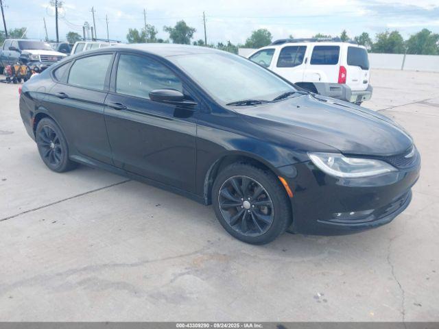  Salvage Chrysler 200