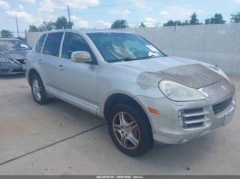  Salvage Porsche Cayenne