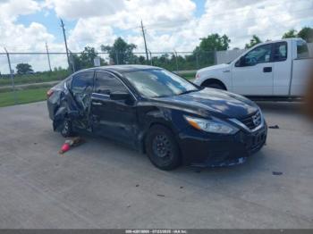  Salvage Nissan Altima