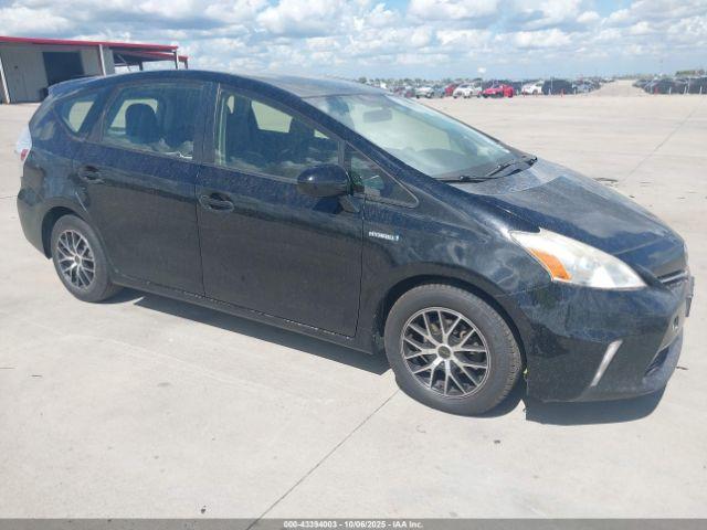  Salvage Toyota Prius v