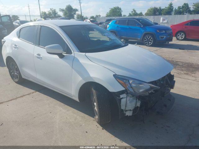  Salvage Toyota Yaris