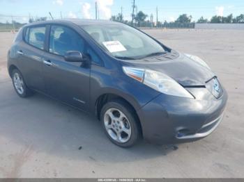  Salvage Nissan LEAF